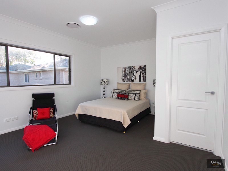 3/8 Bayview Street, Warners Bay NSW 2282