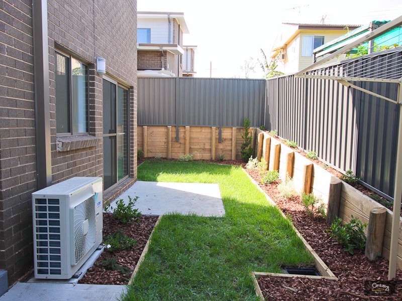 3/8 Bayview Street, Warners Bay NSW 2282