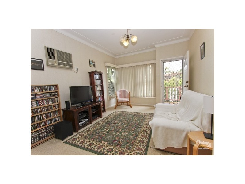 4 Albert Street, Tingira Heights NSW 2290