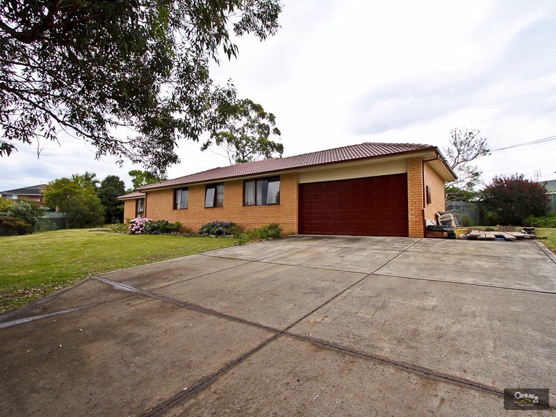 36 Robertson Road, Valentine NSW 2280