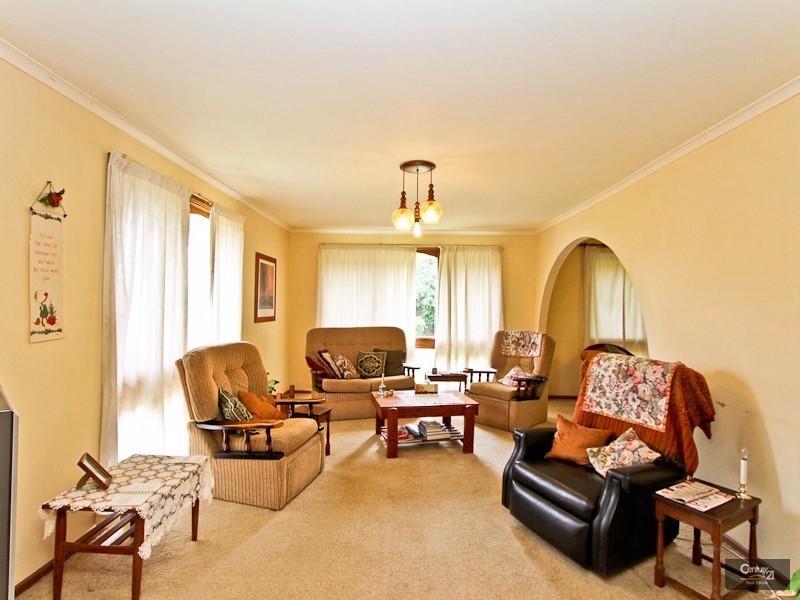 36 Robertson Road, Valentine NSW 2280