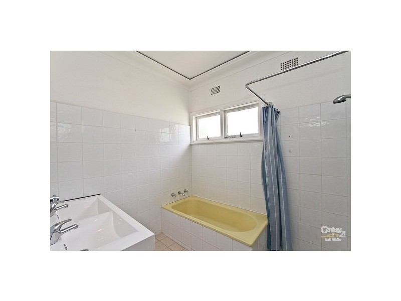 82 Andrew Road, Valentine NSW 2280