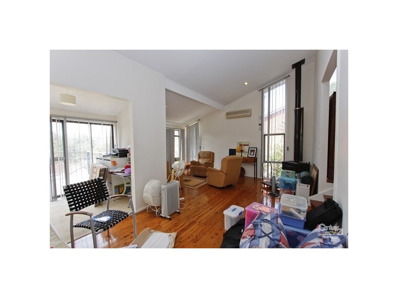 33 Lindsay Avenue, Valentine NSW 2280