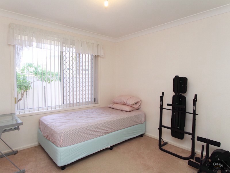 4/14 Berringar Road, Valentine NSW 2280