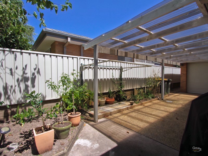 4/14 Berringar Road, Valentine NSW 2280