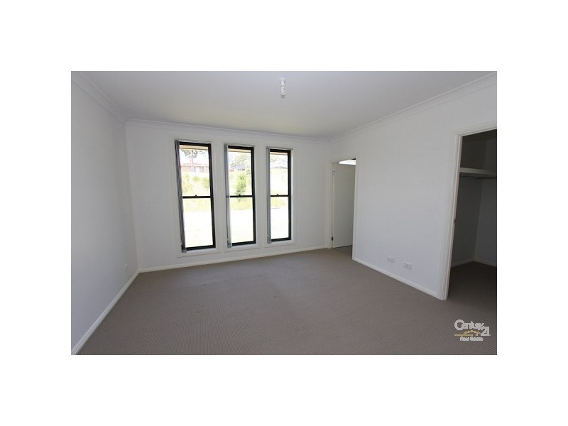 98 Dalmeny Drive, Macquarie Hills NSW 2285