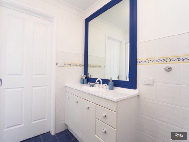 1 Turret Close, Valentine NSW 2280