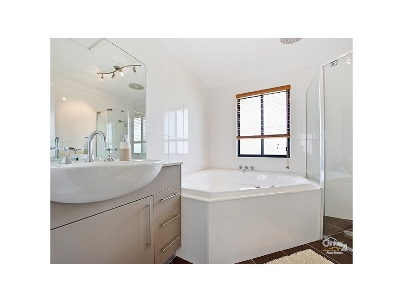 1/36 Albert Street, Warners Bay NSW 2282