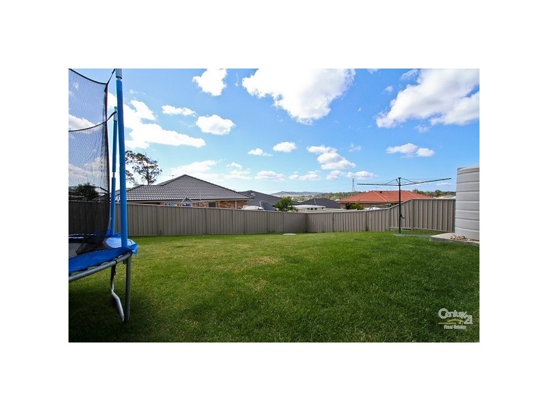 16 Ridgemont Avenue, Cameron Park NSW 2285