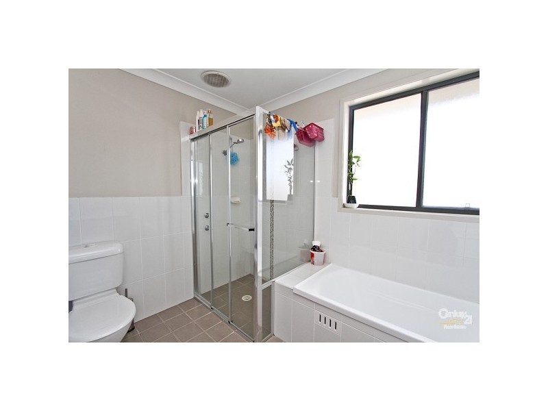 16 Ridgemont Avenue, Cameron Park NSW 2285