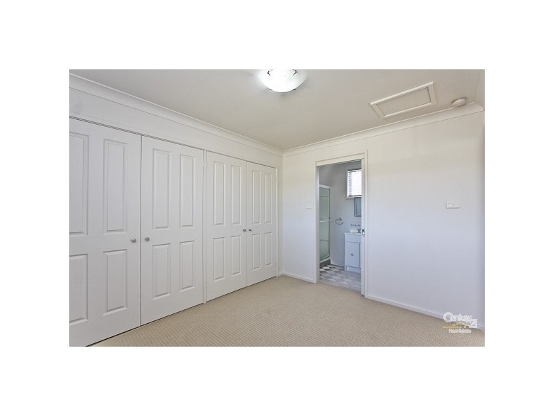 120 Macquarie Grove, Caves Beach NSW 2281