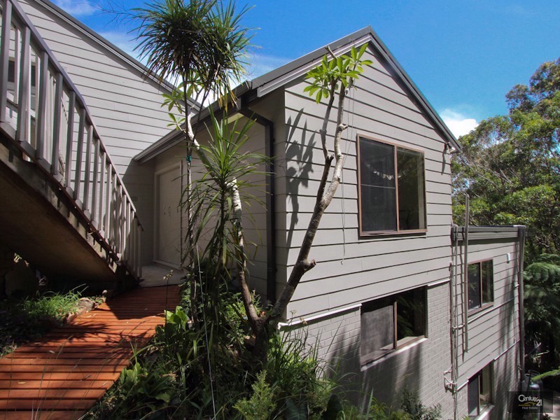 5 Paris Crescent, Valentine NSW 2280