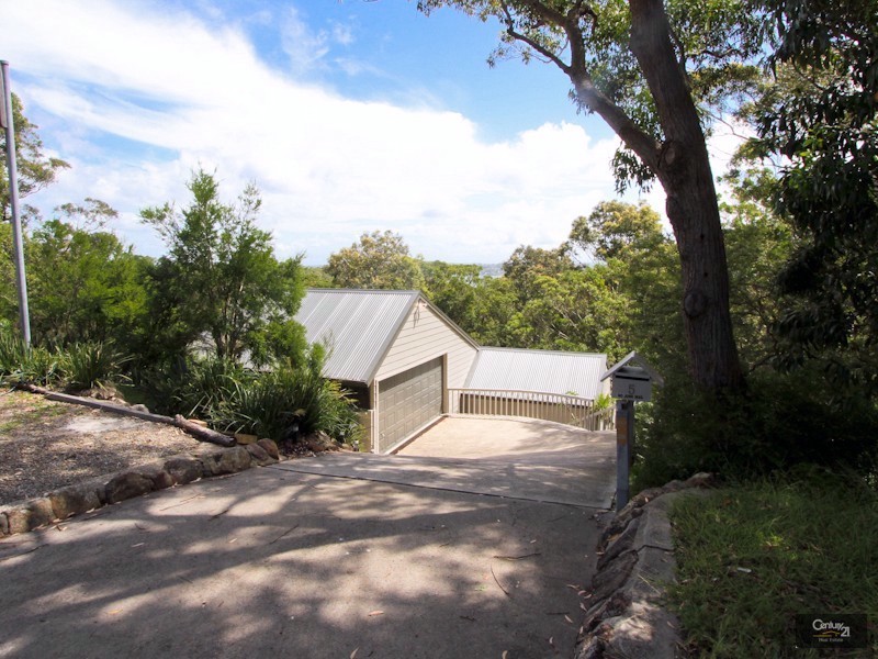 5 Paris Crescent, Valentine NSW 2280