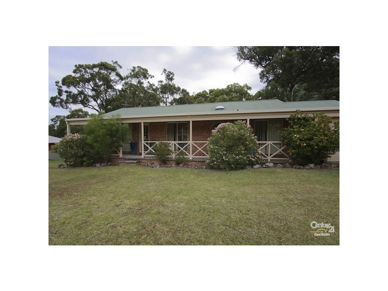 12 Ridgewood, Eleebana NSW 2282