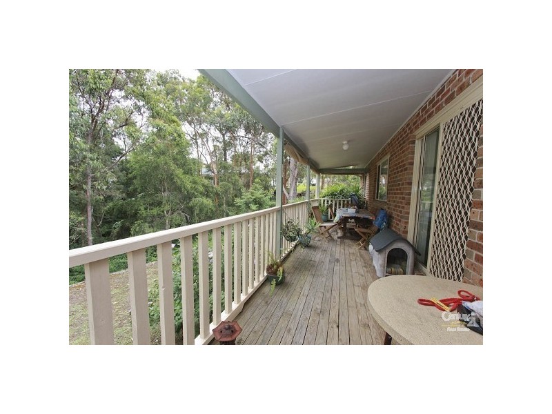 12 Ridgewood, Eleebana NSW 2282