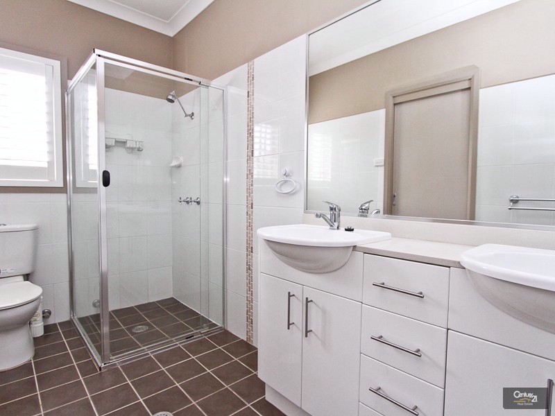 36  Master Street, Belmont North NSW 2280