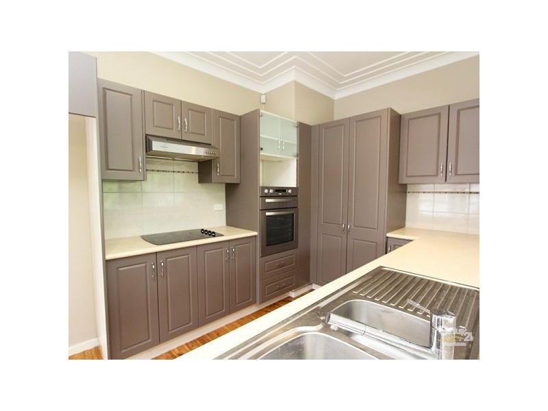 17 Hallvert Crescent, Charlestown NSW 2290