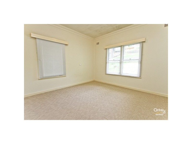 21 Gordon Street, Eleebana NSW 2282