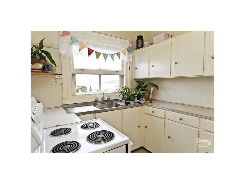 21 Gordon Street, Eleebana NSW 2282