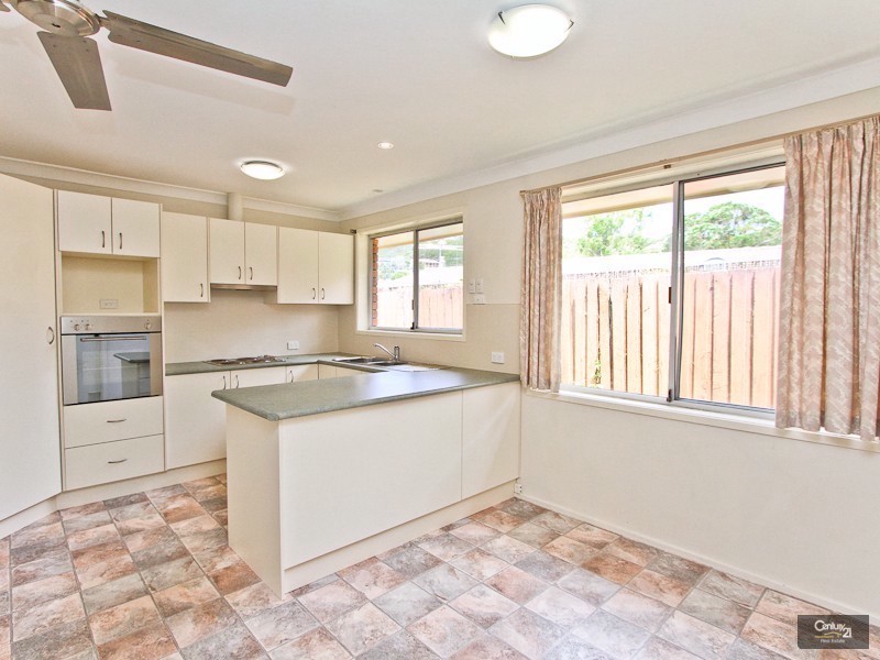5 Linnekar Close, Valentine NSW 2280