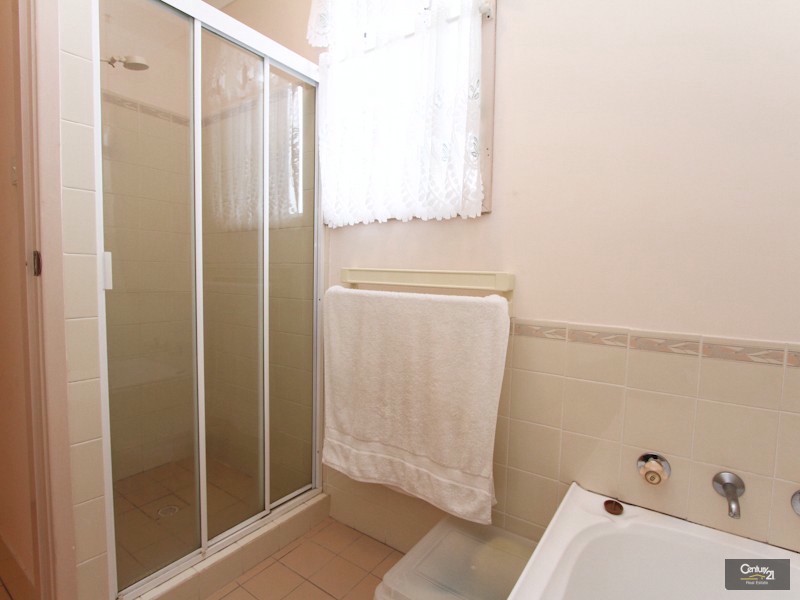 9 Aurora Court, Warners Bay NSW 2282