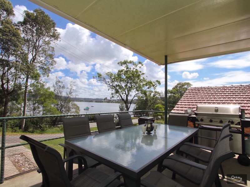 596 Macquarie Drive, Eleebana NSW 2282