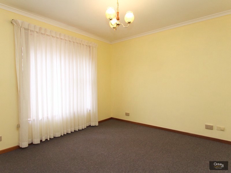 1/50 Allambee Place, Valentine NSW 2280