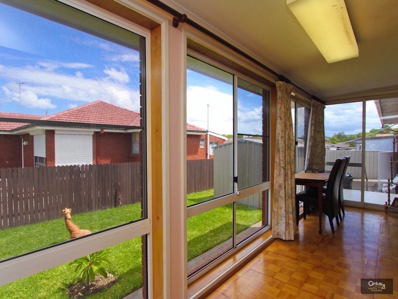 8 Park Road, Speers Point NSW 2284