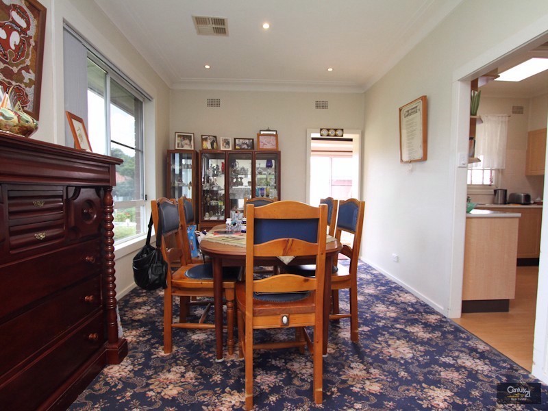 8 Park Road, Speers Point NSW 2284