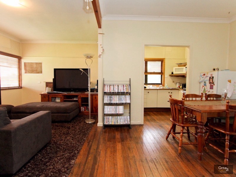 39 Douglas Street, Wallsend NSW 2287