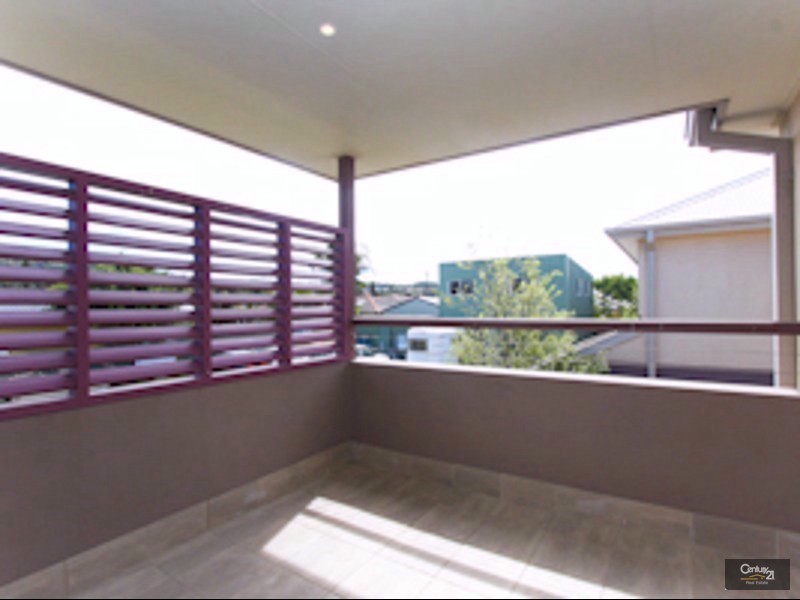 2/36 Albert Street, Warners Bay NSW 2282