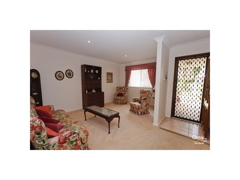 4/14 Berringar Road, Valentine NSW 2280