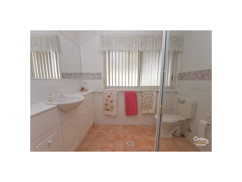 4/14 Berringar Road, Valentine NSW 2280