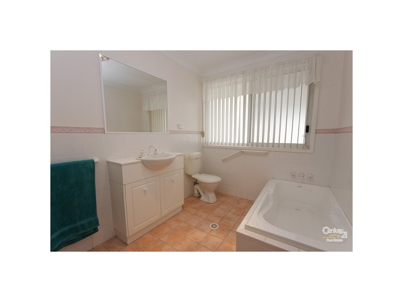 4/14 Berringar Road, Valentine NSW 2280