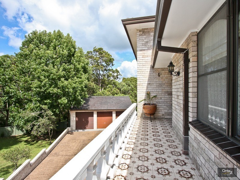 8 Edinburgh Close, Valentine NSW 2280