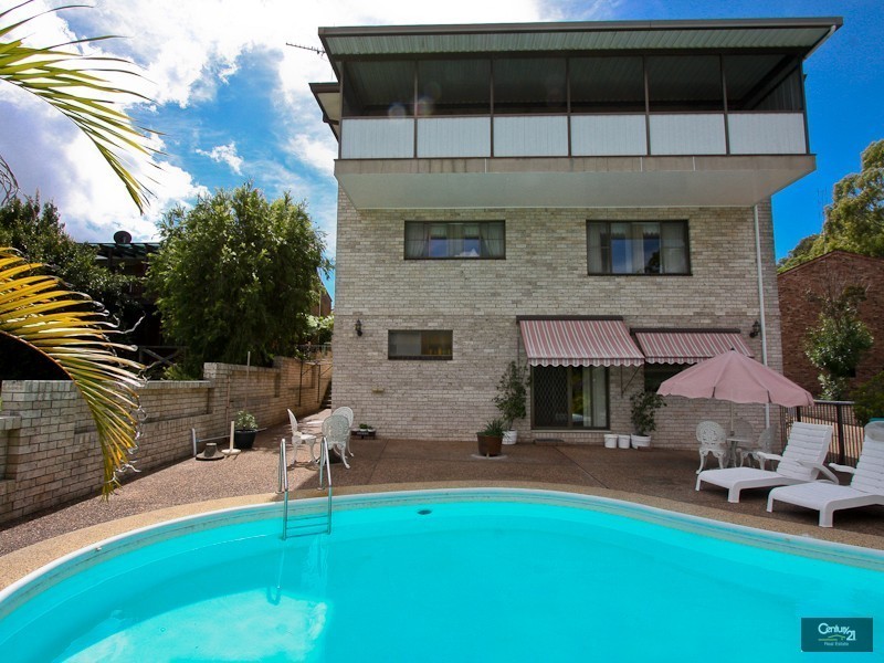 8 Edinburgh Close, Valentine NSW 2280