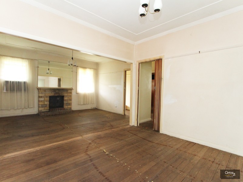 27 St Johns Drive, Croudace Bay NSW 2280