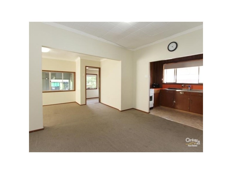 15 Warner Street, Warners Bay NSW 2282