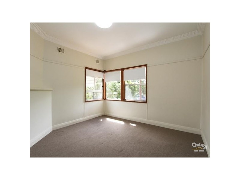 15 Warner Street, Warners Bay NSW 2282