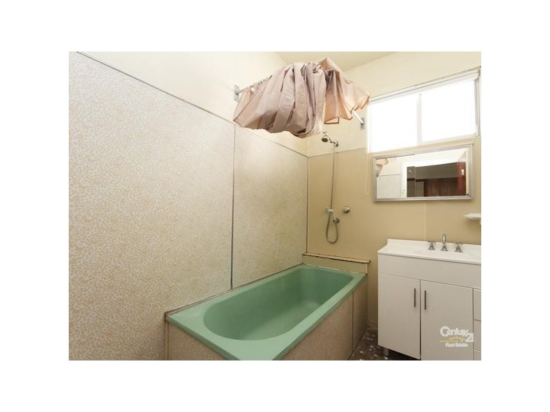 15 Warner Street, Warners Bay NSW 2282