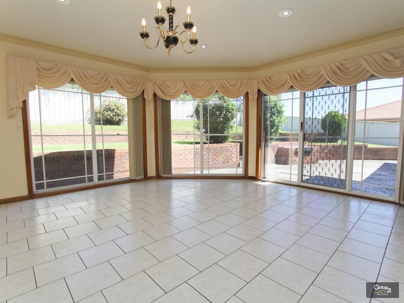 102 Regal Way, Valentine NSW 2280