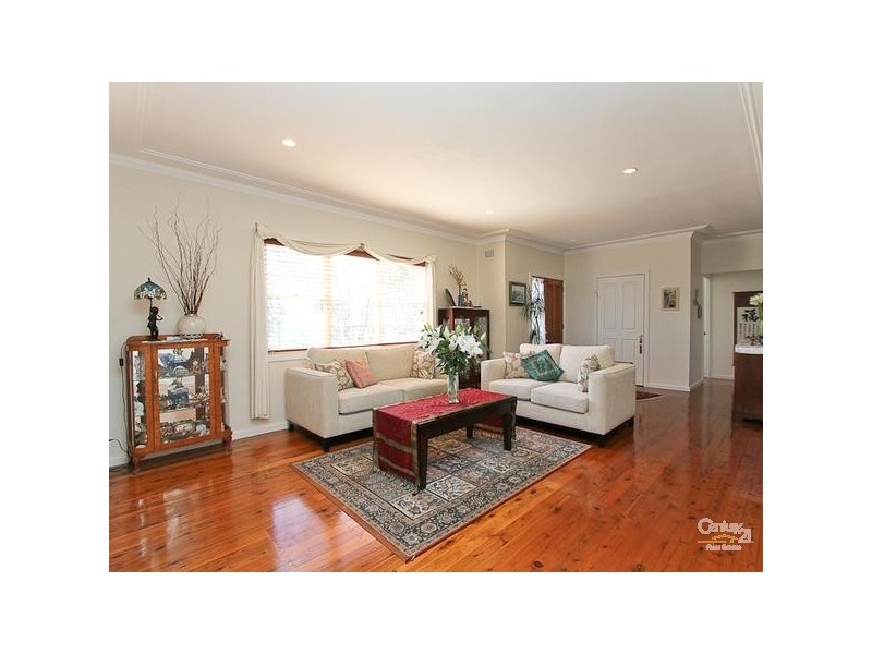 5 Lyndhurst Street, Dudley NSW 2290