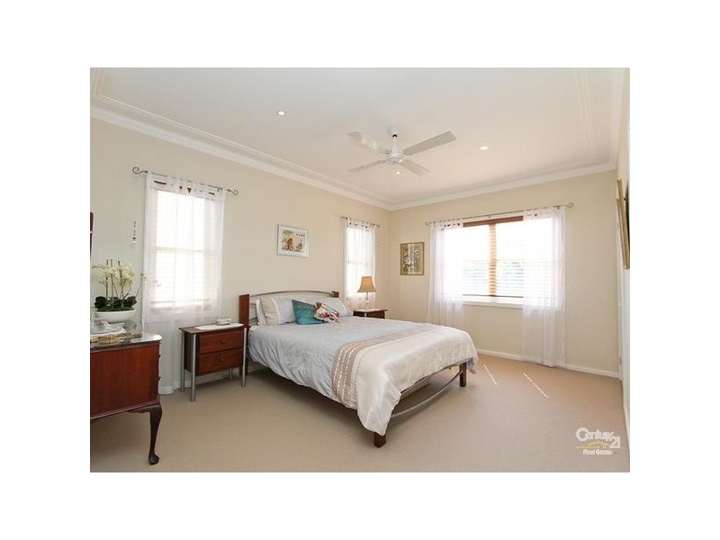 5 Lyndhurst Street, Dudley NSW 2290