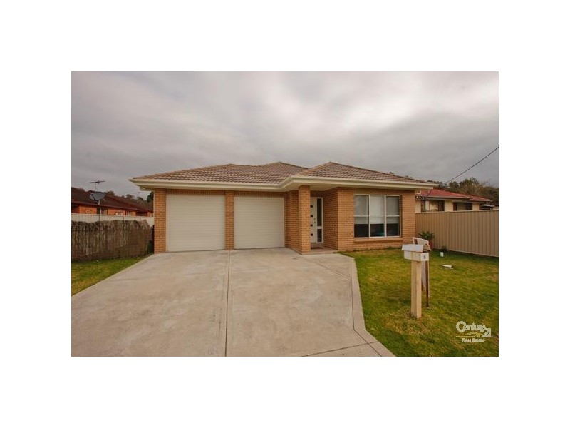 8 Cherry Road, Eleebana NSW 2282