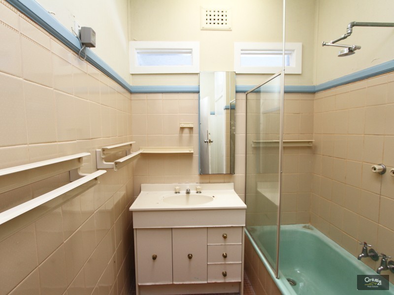 38 Vista Parade, Belmont NSW 2280