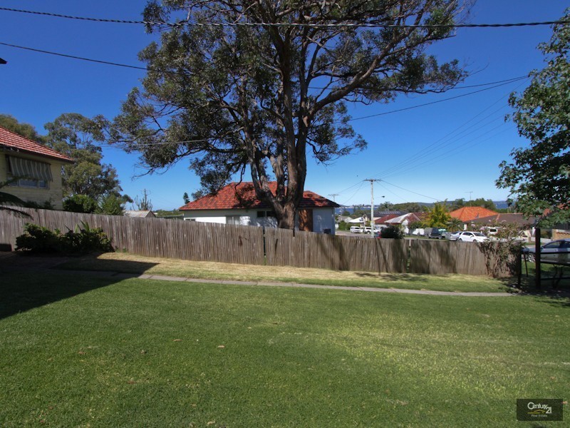 38 Vista Parade, Belmont NSW 2280