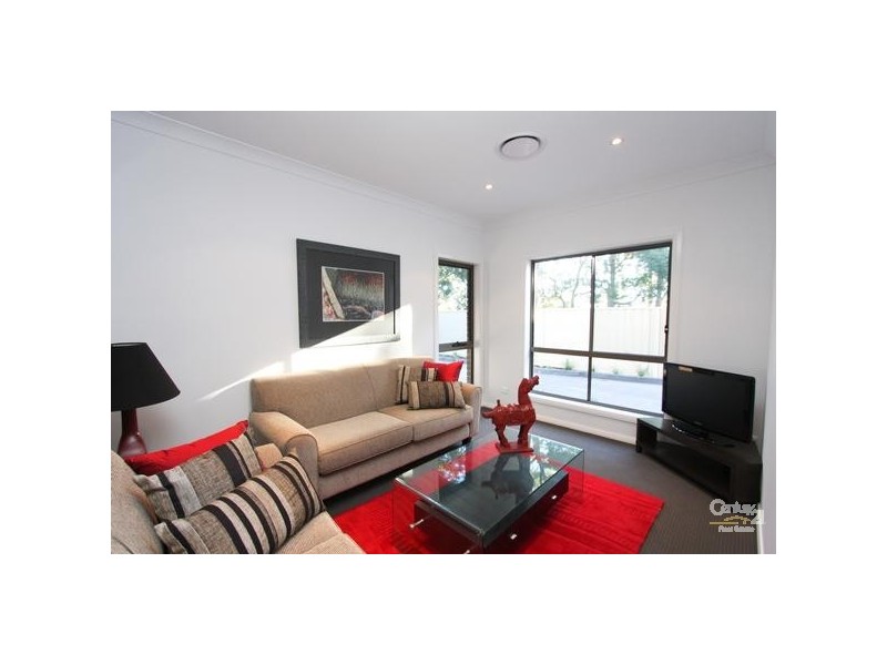 3/8 Bayview Street, Warners Bay NSW 2282