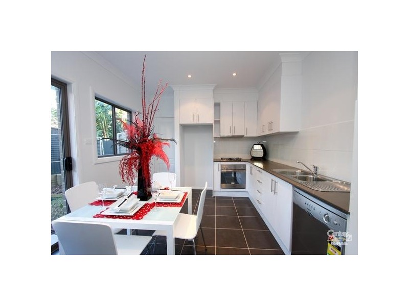 3/8 Bayview Street, Warners Bay NSW 2282