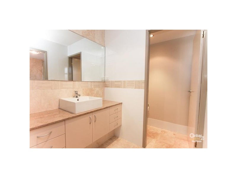 63 Lewers Street, Belmont NSW 2280