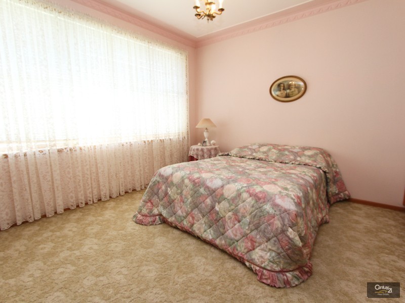61 Berringar Road, Valentine NSW 2280